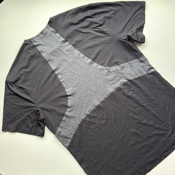 Men’s Lululemon Fast and Free Short Sleeve Black Shirt Medium - Picture 11 of 14